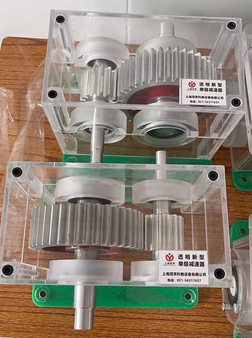 �p����͸��ģ��