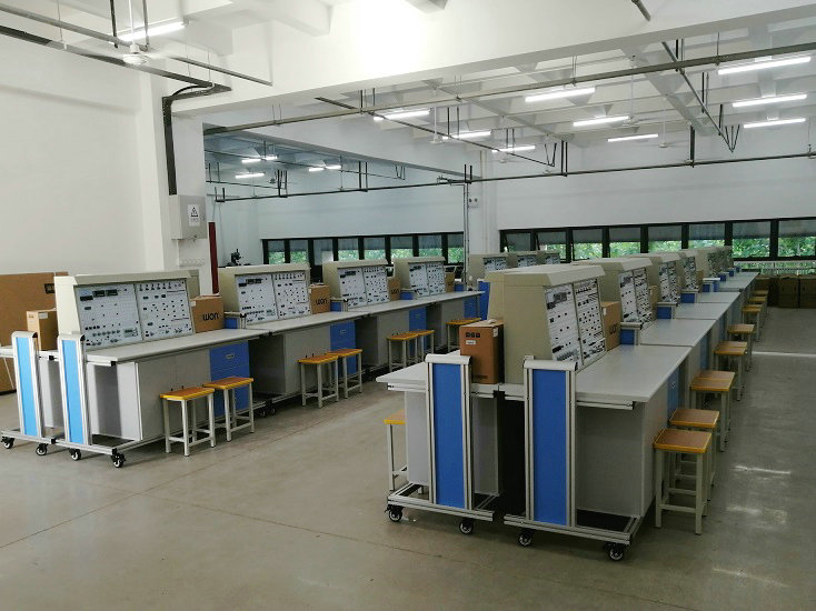 電子學(xué)綜合實(shí)驗(yàn)裝